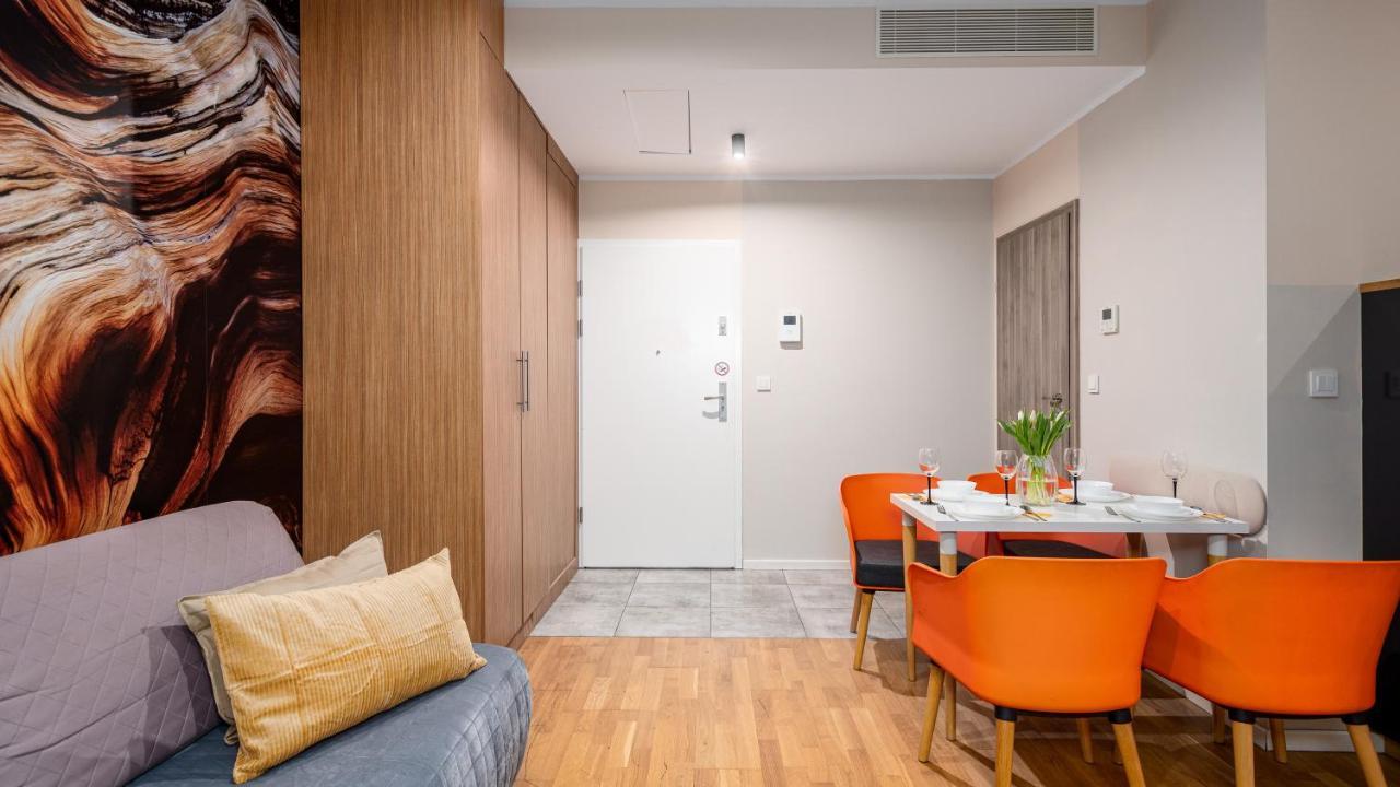 Apartamenty Sun & Snow 19 Dzielnica With Free Parking Varsovie Extérieur photo