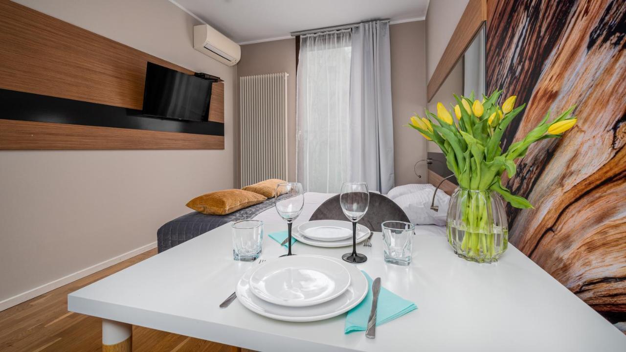 Apartamenty Sun & Snow 19 Dzielnica With Free Parking Varsovie Extérieur photo