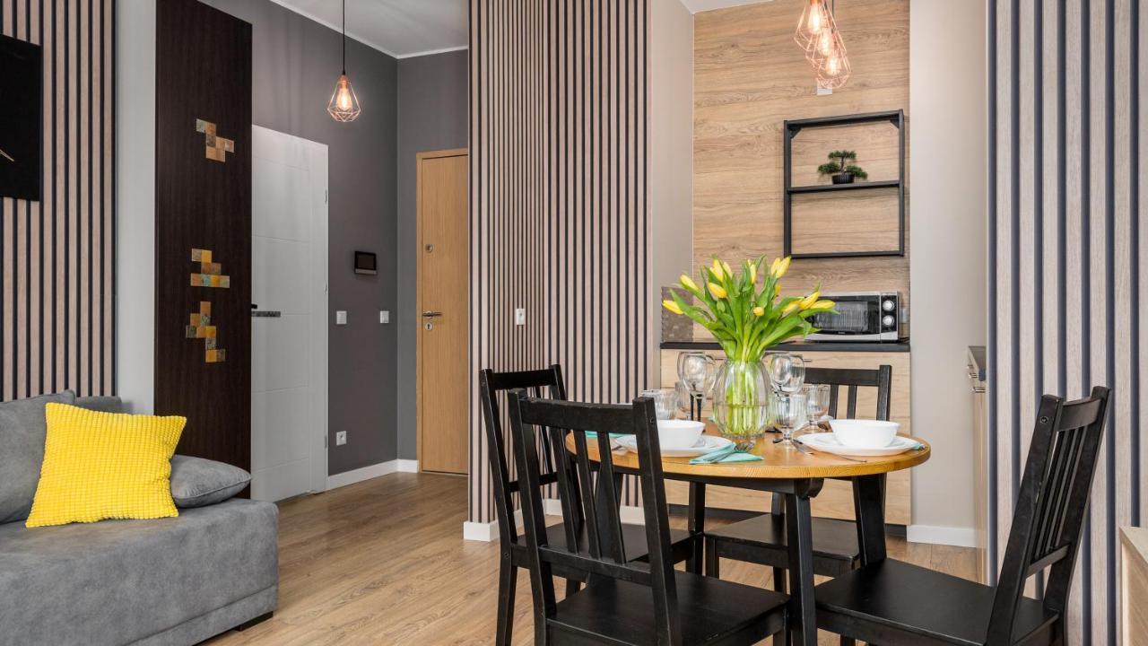 Apartamenty Sun & Snow 19 Dzielnica With Free Parking Varsovie Extérieur photo