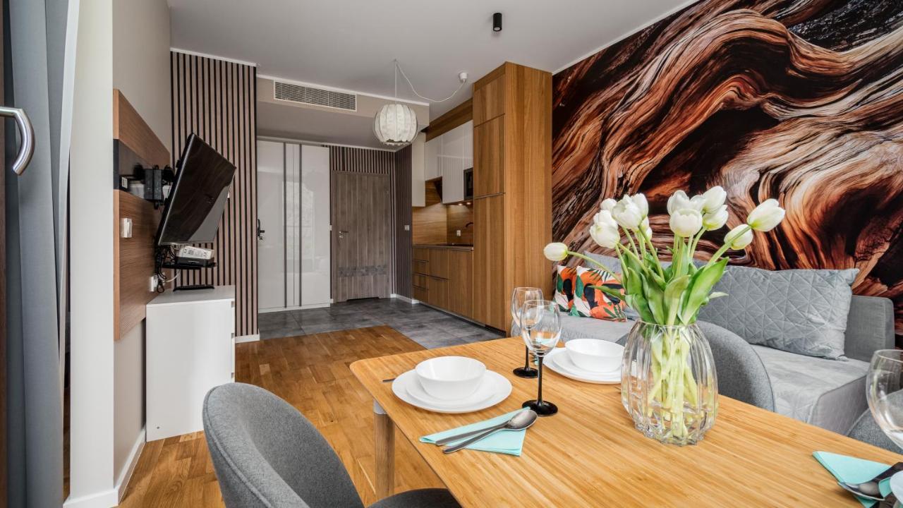 Apartamenty Sun & Snow 19 Dzielnica With Free Parking Varsovie Extérieur photo