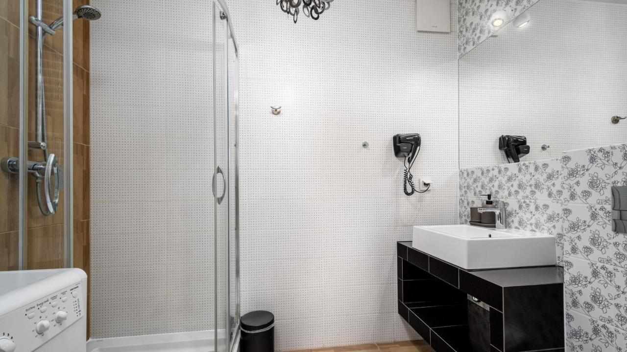 Apartamenty Sun & Snow 19 Dzielnica With Free Parking Varsovie Extérieur photo